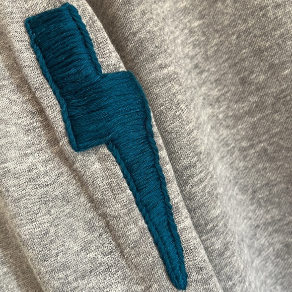 CHASER HAPPY PEACE Sweatshirt - Picture 11 of 13